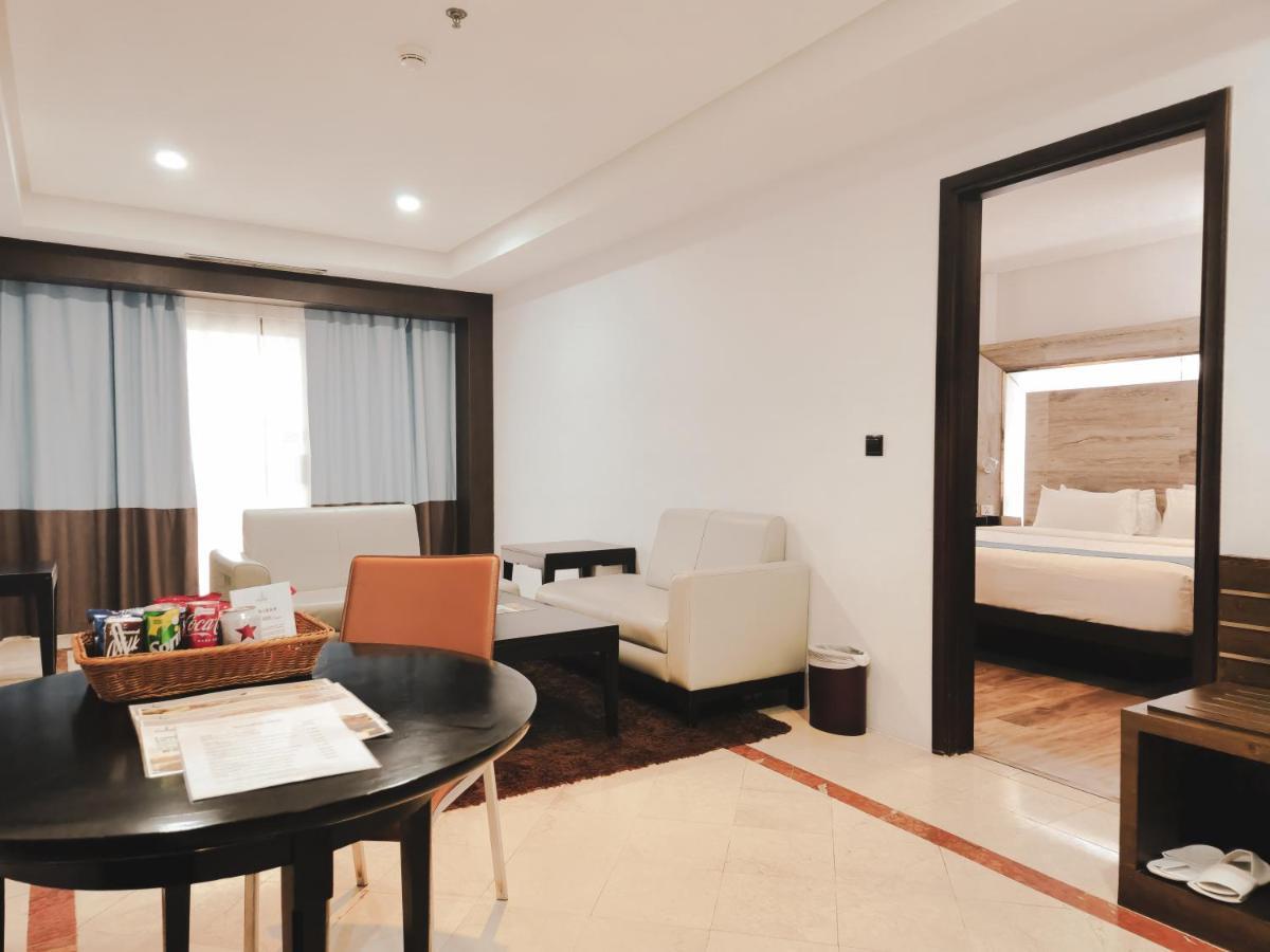 Ap Premier Batam Hotel Nagoya Luaran gambar