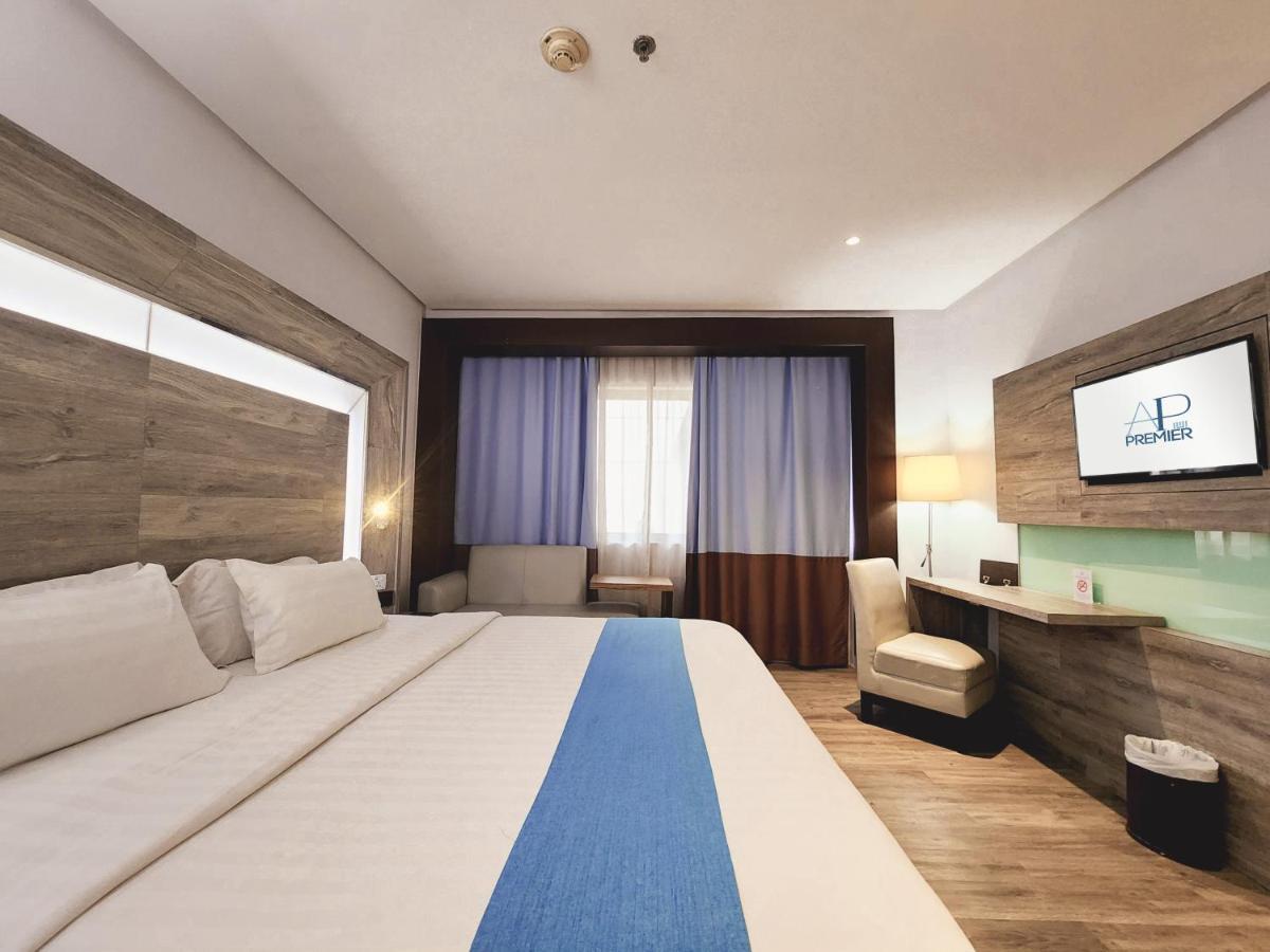 Ap Premier Batam Hotel Nagoya Luaran gambar