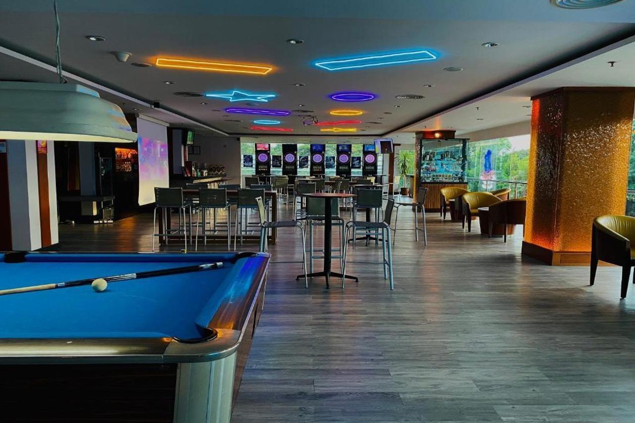 Ap Premier Batam Hotel Nagoya Luaran gambar